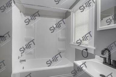 Main picture of 1000 Cass Ave SE