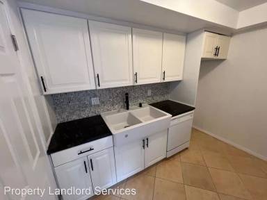 Main picture of 251 W Dryden St