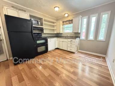 Main picture of 18819 Greenwell Springs Rd