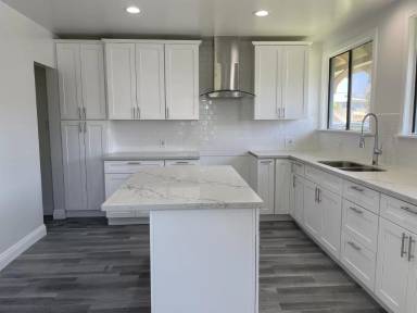 Main picture of 827 Austin Avenue