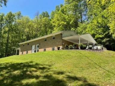Main picture of 1809 Winding Hills Dr