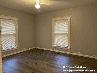 Main picture of 1106 W Michigan Ave