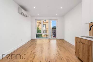 Main picture of 147 Stanhope St