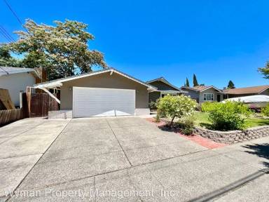 Main picture of 1584 Yellowstone St