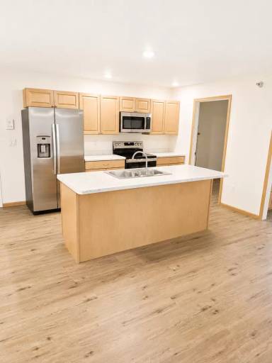Main picture of 400 Larkin St Apartments