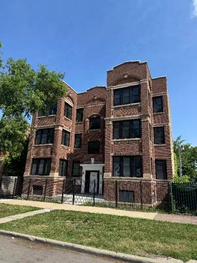 Main picture of 4706 W Washington Blvd