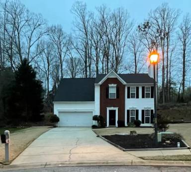 Main picture of 326 Whixley Ln