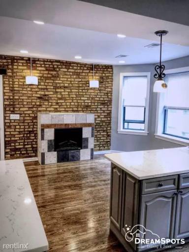 Main picture of 6612 S Kenwood Ave