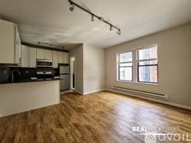 Main picture of 2834 W Palmer St