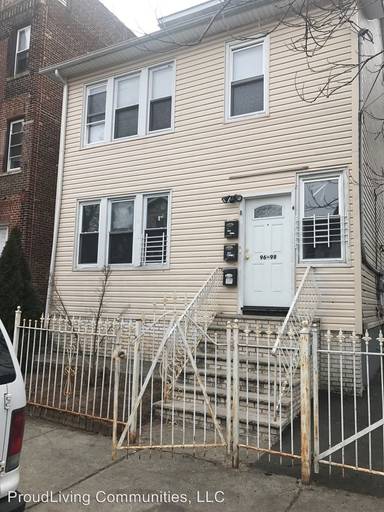 Main picture of 96 Lindsley Ave