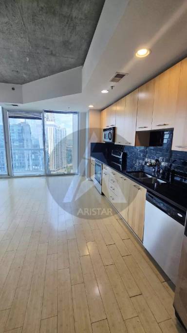 Main picture of Realm Condominiums