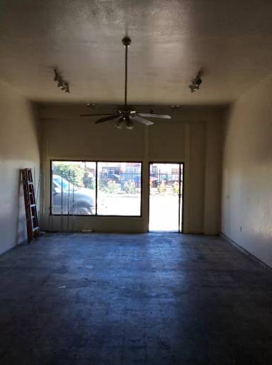 Main picture of 12521 Long Beach Blvd