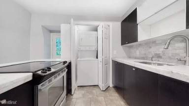 Main picture of 35 Van Winkle St