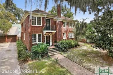 Main picture of 330 E 46th St