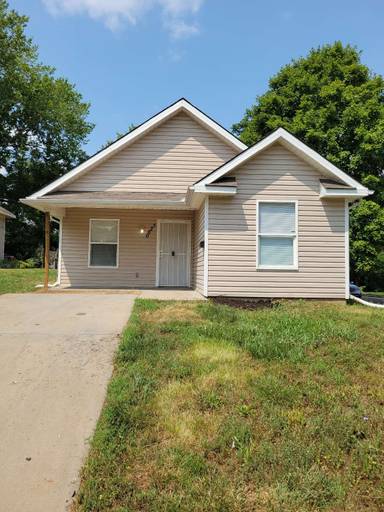 Main picture of 5200 Olive St