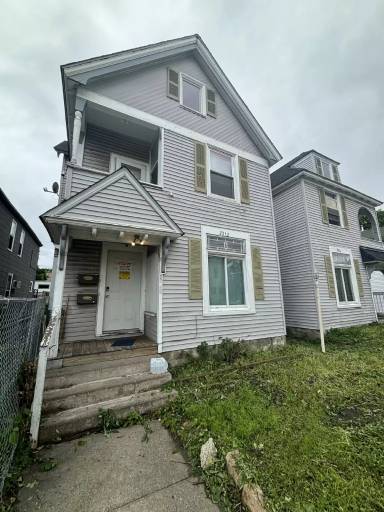 Main picture of 2210 Oakland Ave