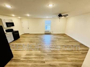 Main picture of 27034 State Highway B