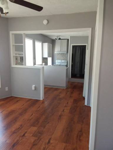 Main picture of 1215 Peach St