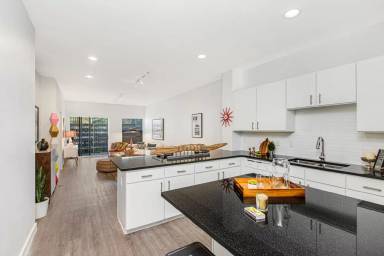 Main picture of 1010 South Flores Apartments