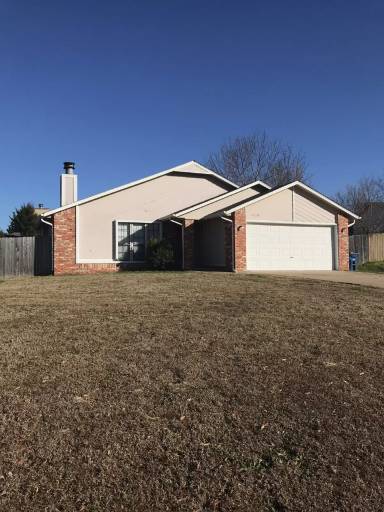 Main picture of 9028 E 94th St