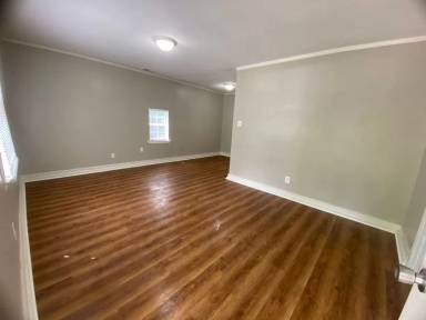 Main picture of 373 Buntyn St