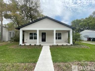 Main picture of 223 S Forest Ave