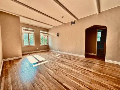 Main picture of 1147 6th St Apartments