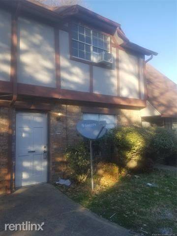 Main picture of 4652 S Darlington Ave