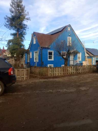 Main picture of 2420 Fisher Rd NE