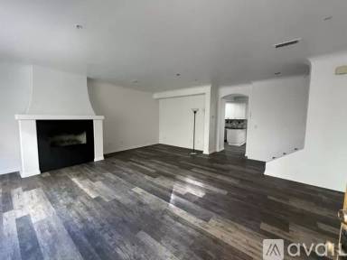 Main picture of 360 5th St