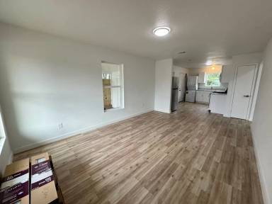 Main picture of 509 W Green Ave