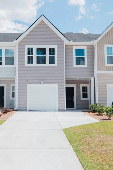 Main picture of 402 Tiliwa St