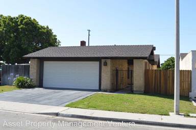 Main picture of 6250 Mockingbird St