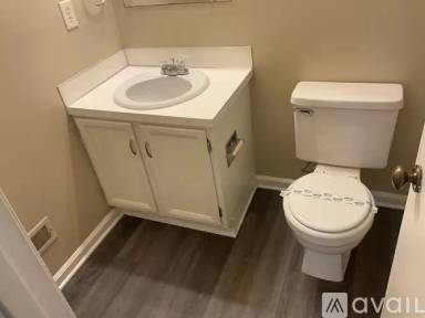 Main picture of 2407 Crestdale Cir SE