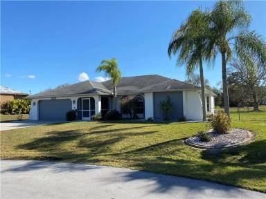 Main picture of 25173 Recife Dr