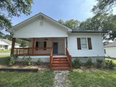 Main picture of 519 W 8th St