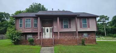 Main picture of 427 W Smithfield Cir