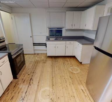 Main picture of 8 Colburn St