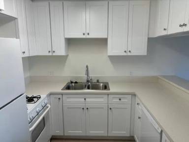 Main picture of 2449 S Barrington Ave
