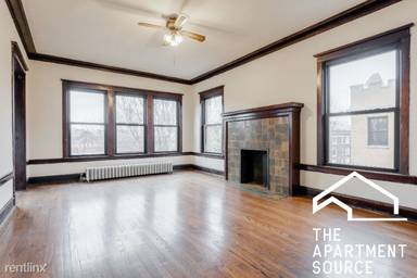 Main picture of 2418 N Sawyer Ave