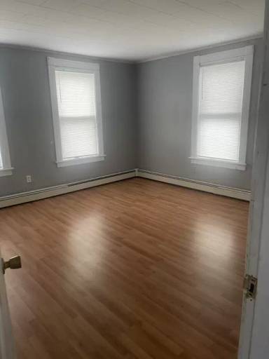 Main picture of 52 Linden St