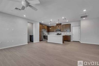 Main picture of 711 E Park Ave