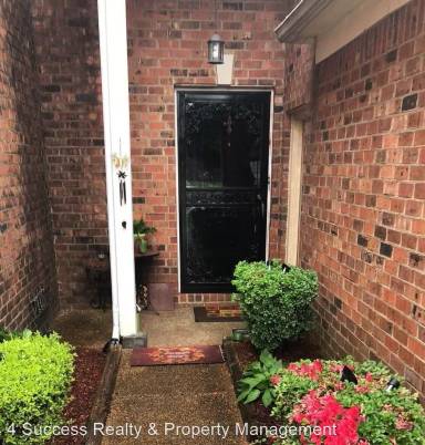 Main picture of 5151 Walton Lake Dr