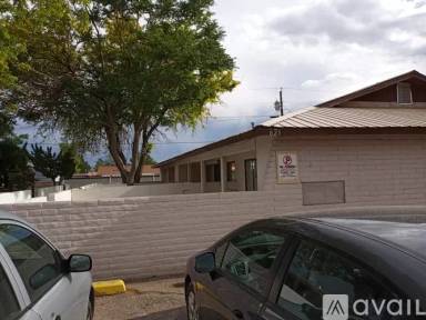 Main picture of 621 Jackson Ave