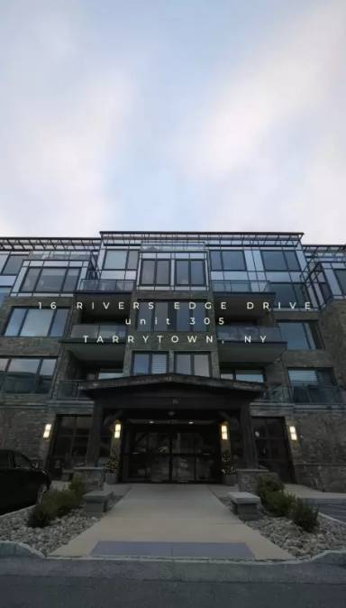 Main picture of 16 Rivers Edge Dr