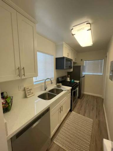 Main picture of 1414 S Campbell Ave