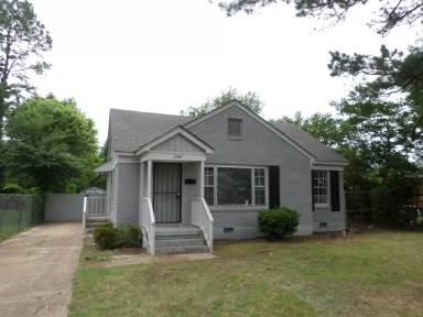 Main picture of 2487 Burns Ave