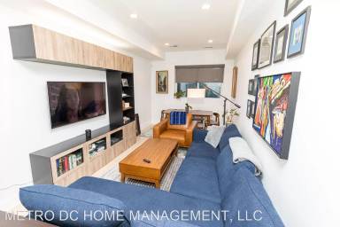 Main picture of 4016 Georgia Ave NW