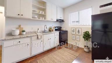 Main picture of 1558 Bridge St