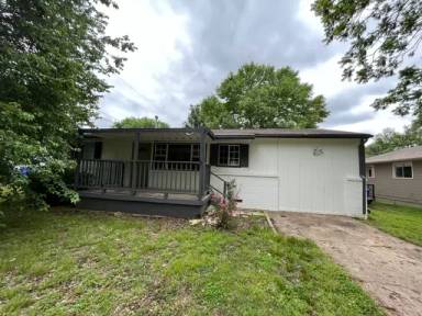 Main picture of 605 E Fort Worth Pl